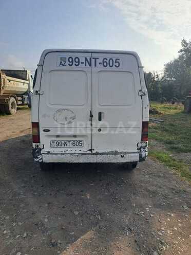 Ford Transit-2