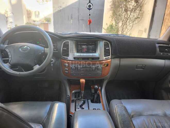 Lexus LX 470-5