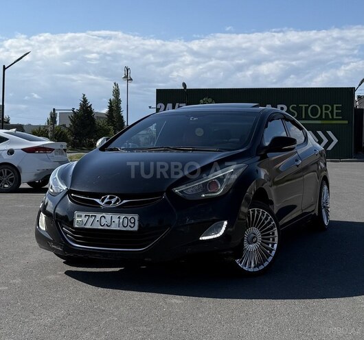 Hyundai Elantra-1