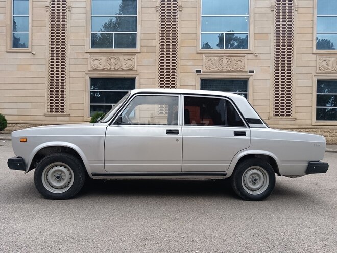 LADA (VAZ) 2107-5