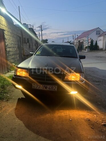 Mercedes C 180-1