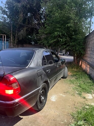 Mercedes C 180-12