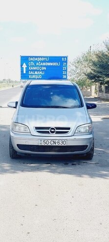 Opel Zafira-5