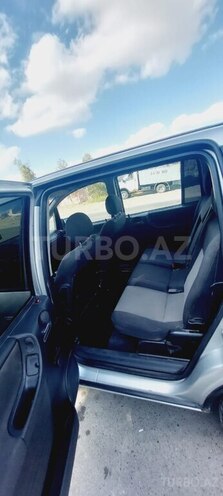 Opel Zafira-11