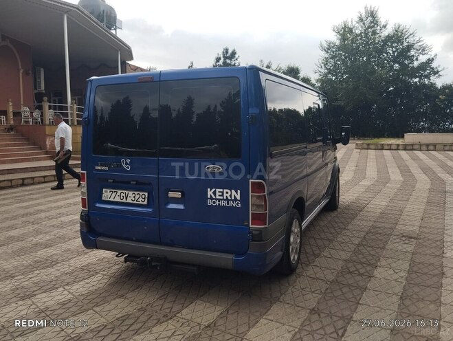 Ford Transit-2