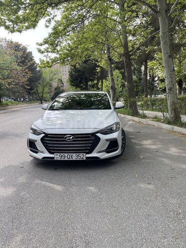 Hyundai Avante-2