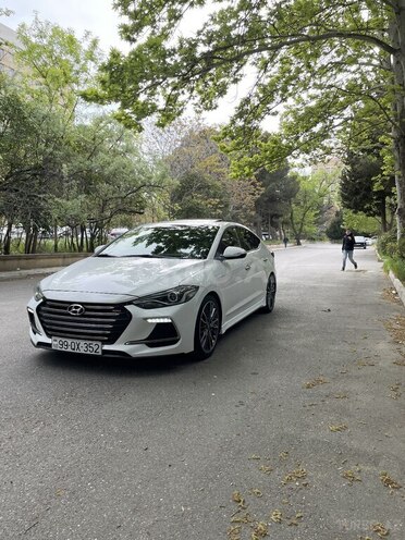 Hyundai Avante-3