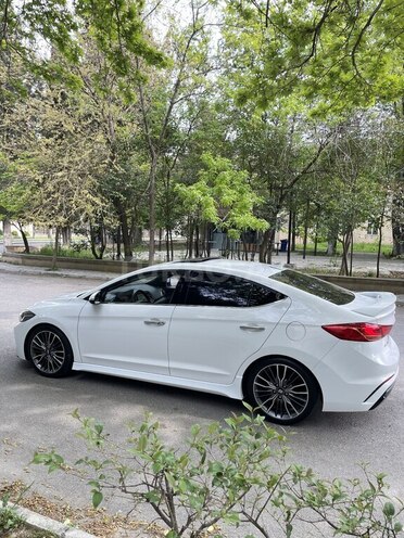 Hyundai Avante-6