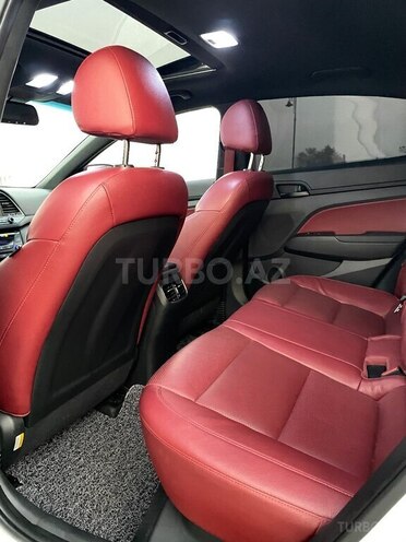 Hyundai Avante-12