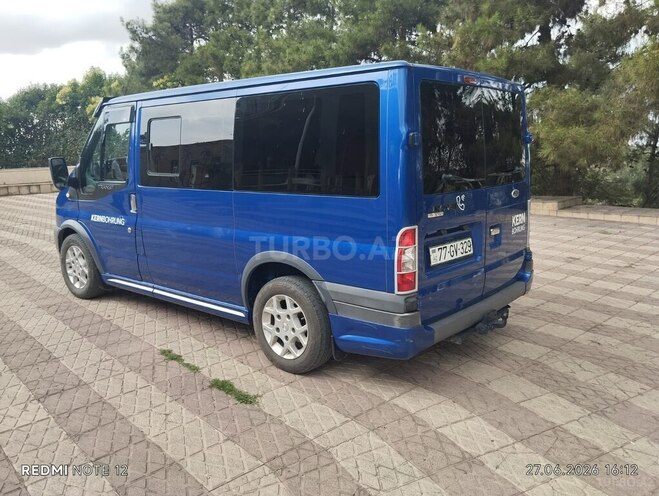 Ford Transit-6