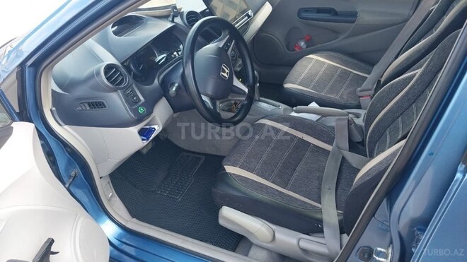 Honda Insight-5