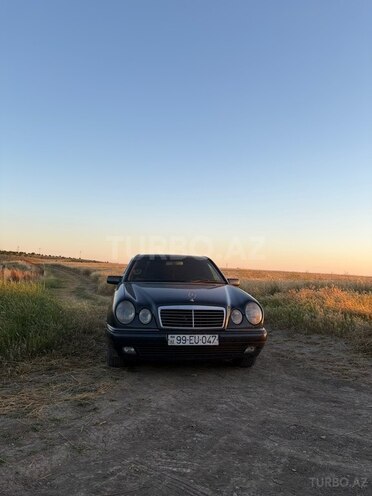 Mercedes E 220-4