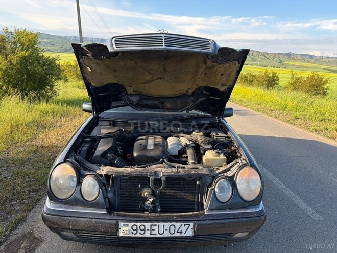 Mercedes E 220-5