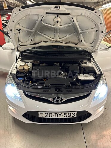 Hyundai i30-6