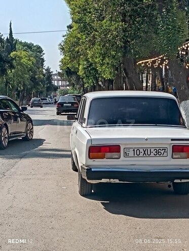 LADA (VAZ) 2107-2