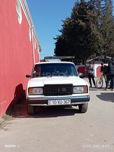 LADA (VAZ) 2107-1