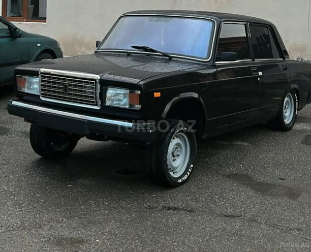 LADA (VAZ) 2107-1