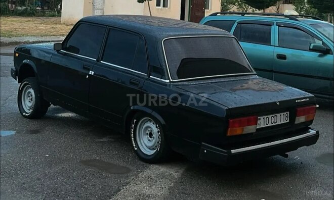 LADA (VAZ) 2107-2