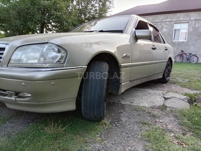 Mercedes C 180-3