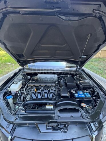 Hyundai Sonata-9