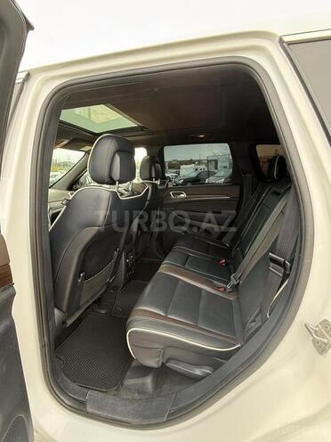 Jeep Grand Cherokee-13