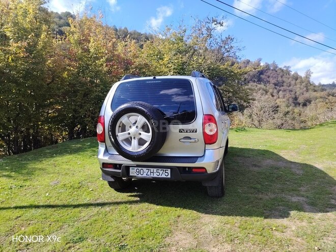 Chevrolet Niva-3