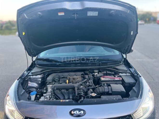 Kia Rio-11