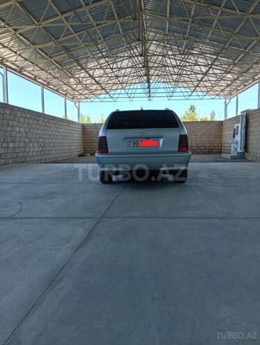 Mercedes C 200-4