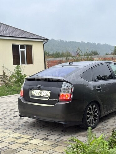 Toyota Prius-3