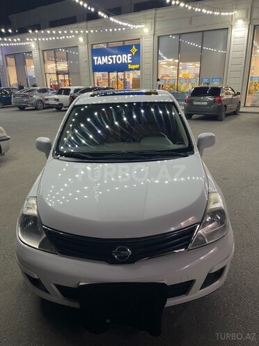 Nissan Tiida-3