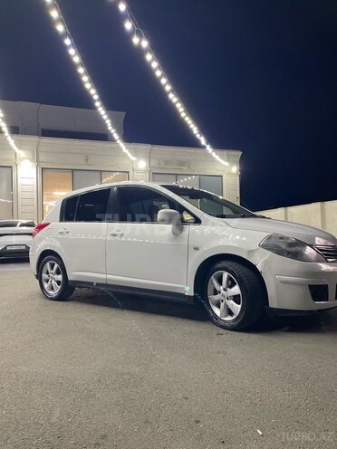 Nissan Tiida-7