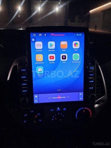 Hyundai i20-11
