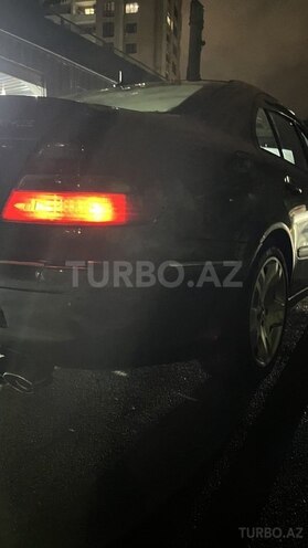 Mercedes E 270-5