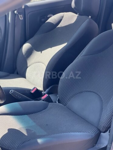 Nissan Note-7