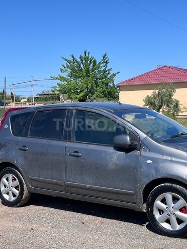 Nissan Note-4