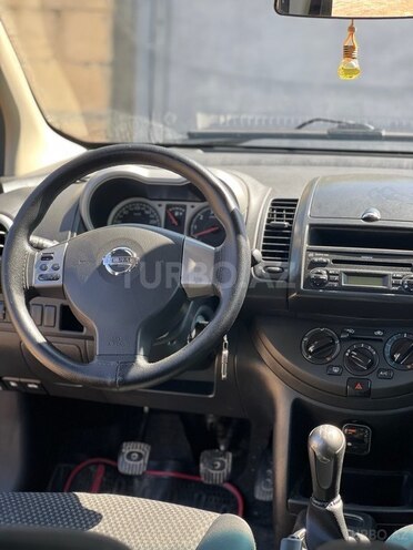 Nissan Note-6