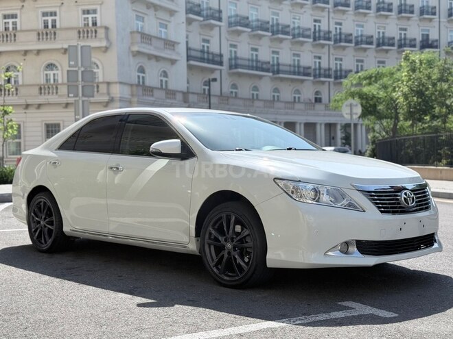 Toyota Camry-8