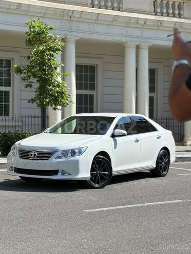 Toyota Camry-4