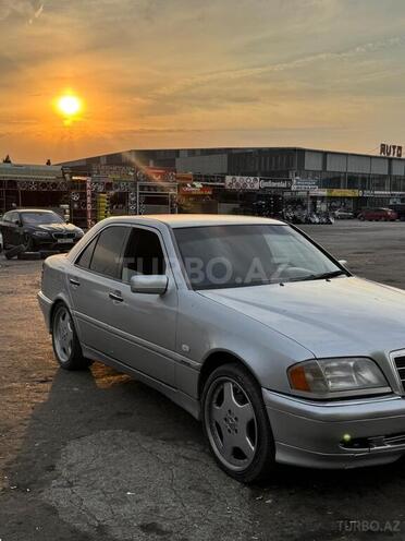 Mercedes C 240-8