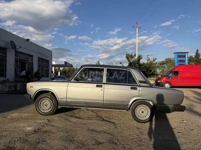 LADA (VAZ) 2107-5