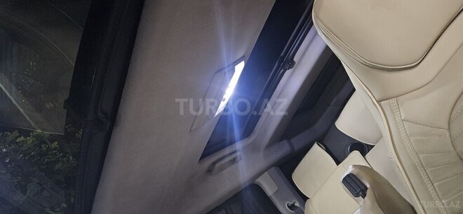 Land Rover Discovery-4