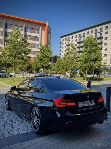 BMW 330-4