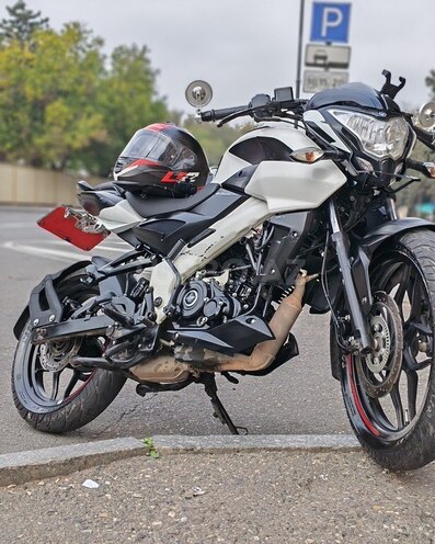 Bajaj Pulsar NS 160-11