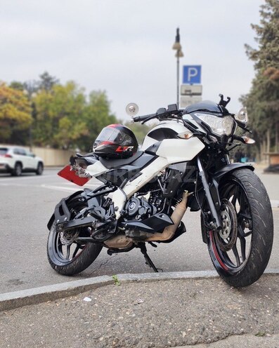 Bajaj Pulsar NS 160-1