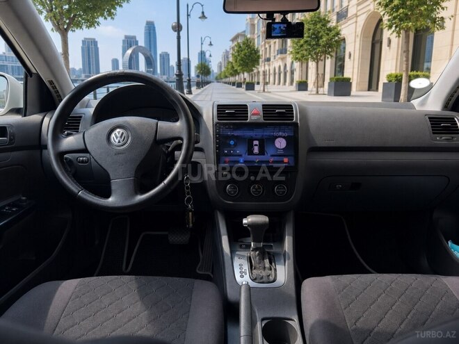 Volkswagen Jetta-3