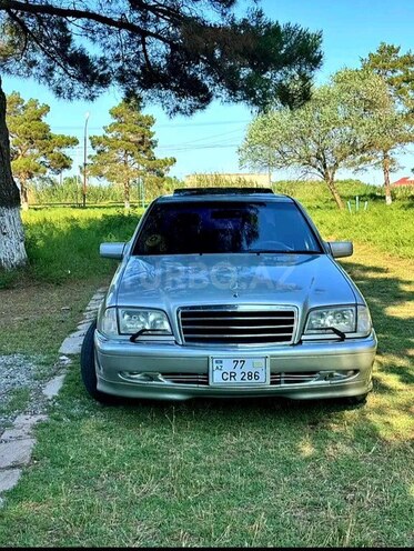 Mercedes C 240-1