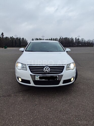 Volkswagen Passat-1