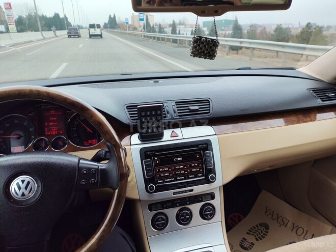 Volkswagen Passat-4