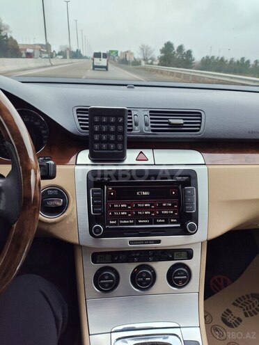 Volkswagen Passat-5