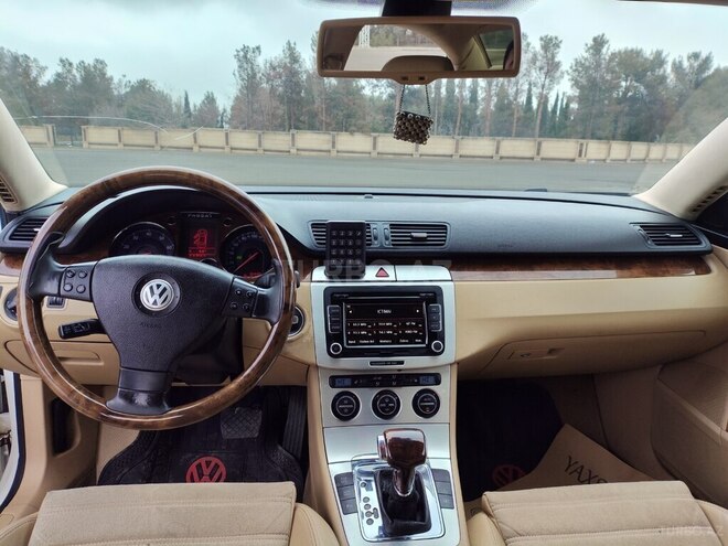 Volkswagen Passat-12